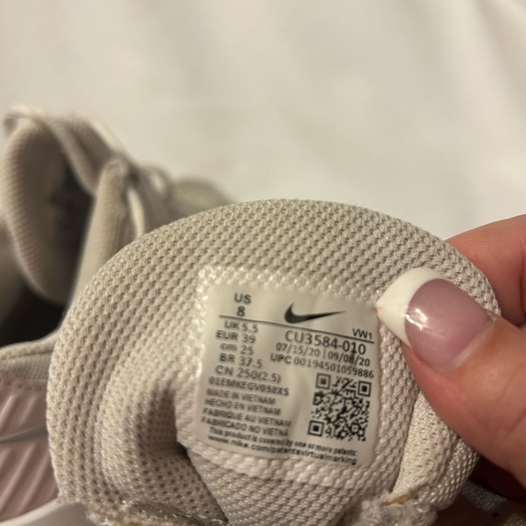 NIKE PINK WHITE SNEAKERS CU3584-010 MC TRAINERS SIZE 8 - Picture 6 of 8